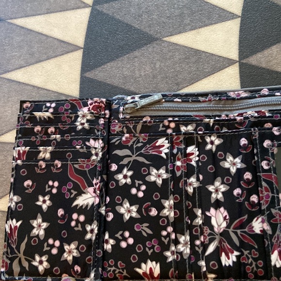 Vera Bradley Gray Snap Wallet - Picture 6 of 10